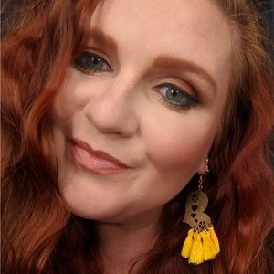 Meet your Posher, Rebekah